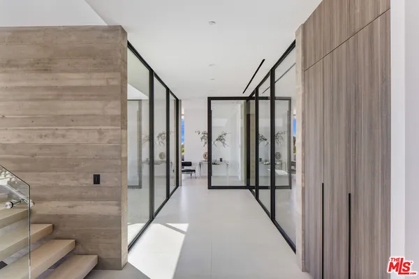 $14,500,000 | 5601 Kanan Dume Road, Malibu, CA 90265