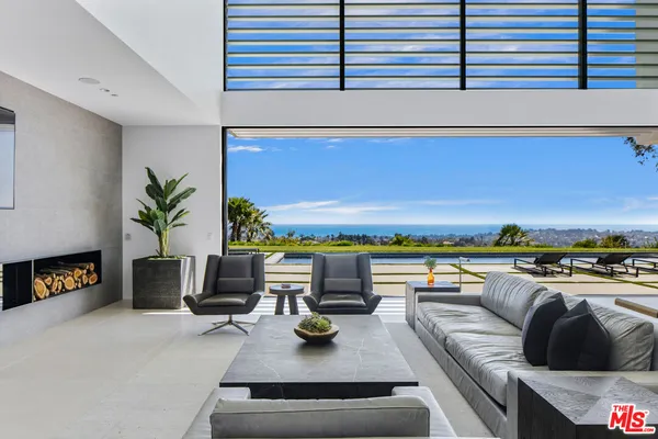 $14,500,000 | 5601 Kanan Dume Road, Malibu, CA 90265