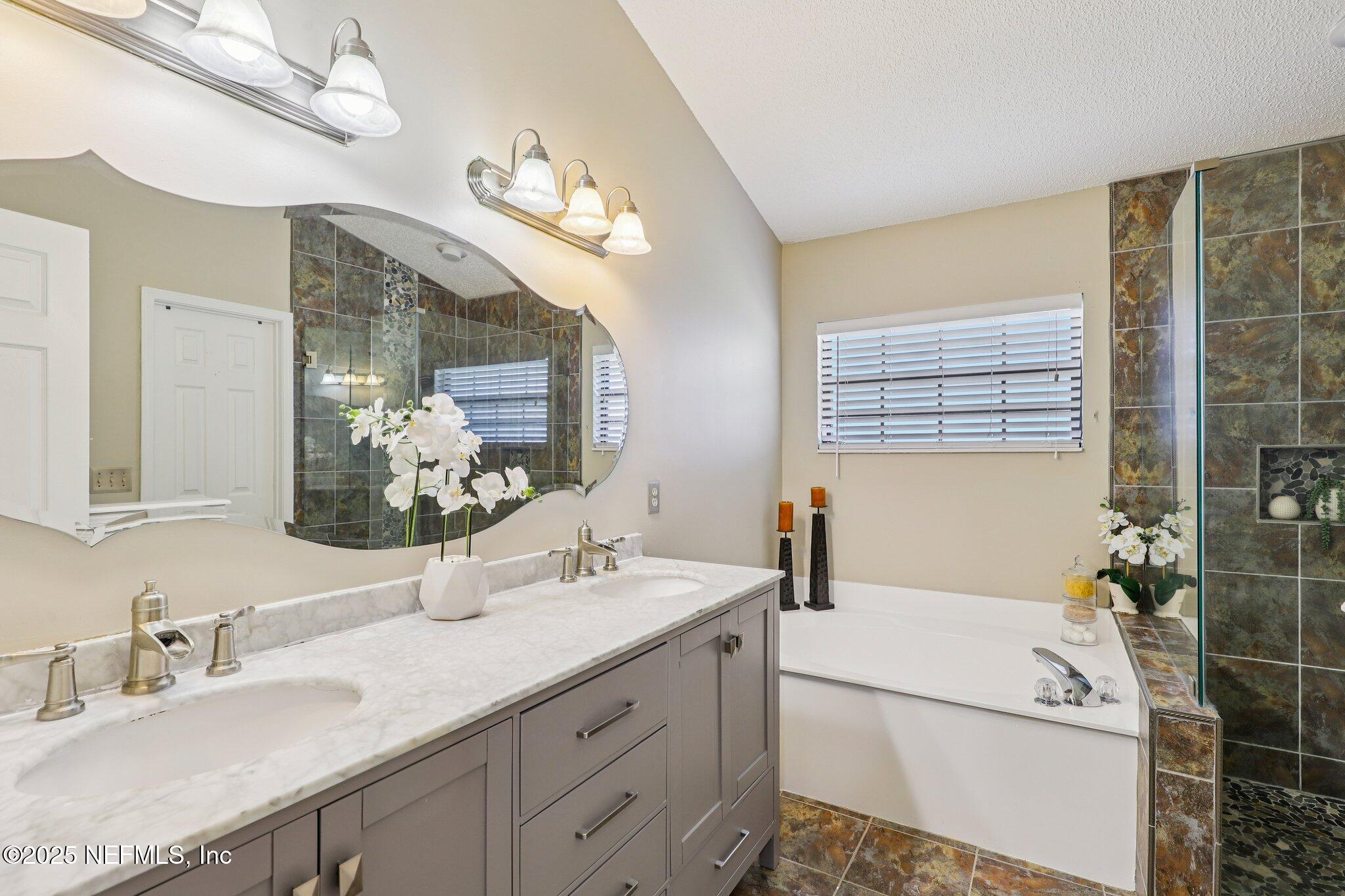 1608 Dockside Drive Fleming Island, FL 32003 - Photo 25 of 61 Primary Bathroom