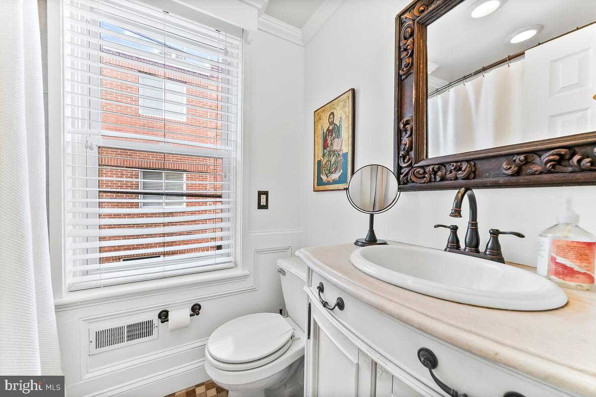 1718 Rodman Street Philadelphia, PA 19146 - Photo 13 of 29