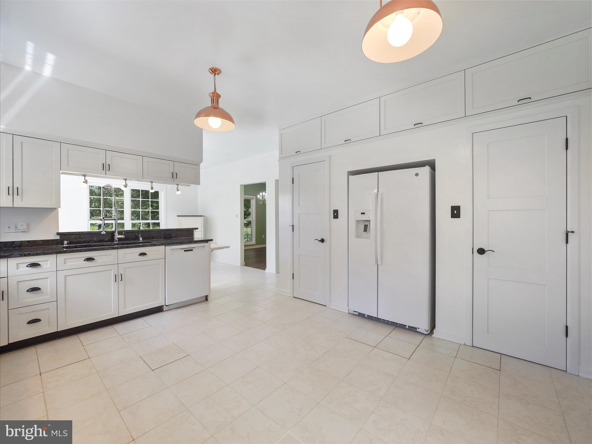 5423 Porterstown Road Keedysville, MD 21756 - Photo 30 of 62 Custom kitchen - two pantries