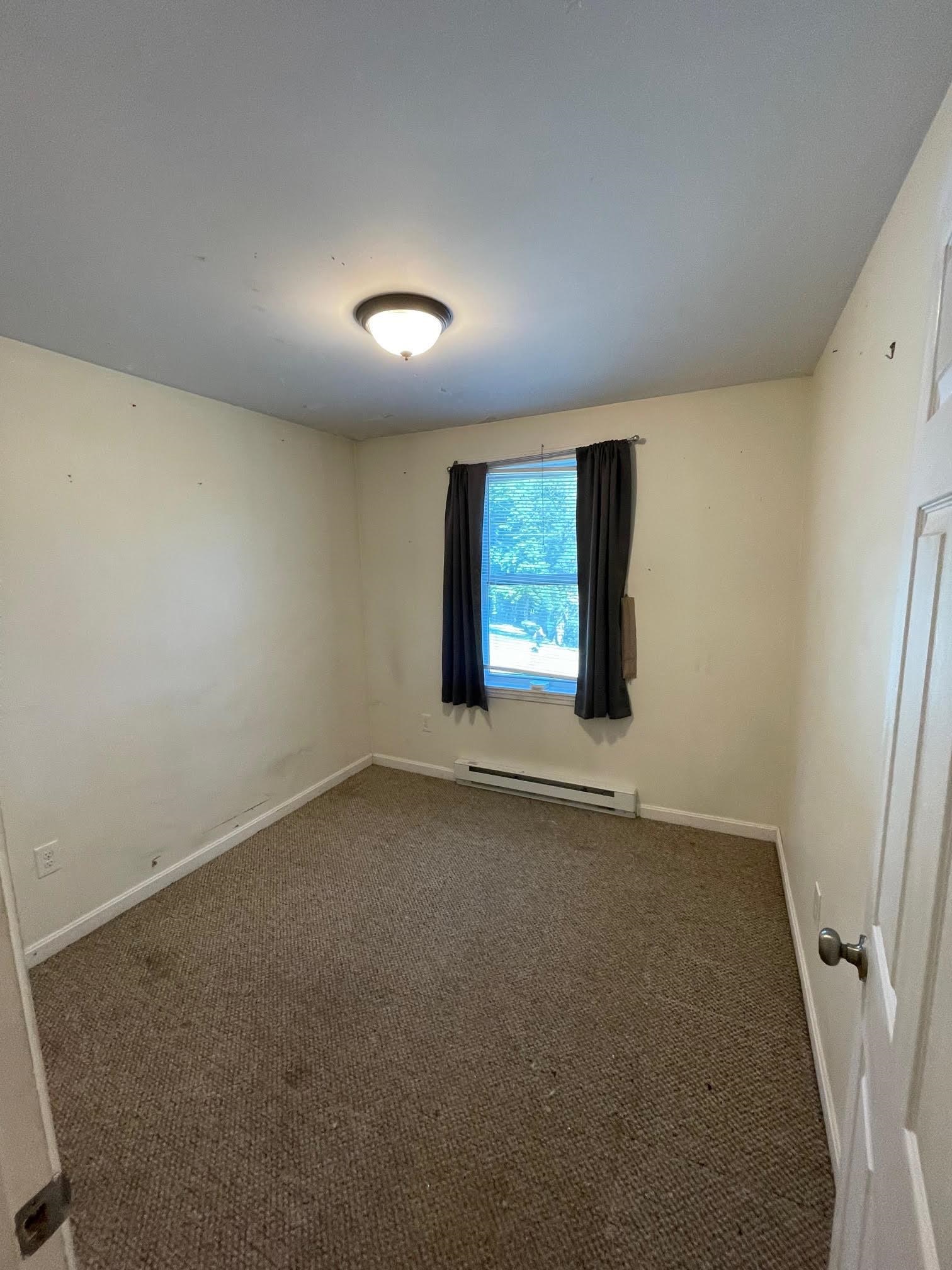 92 Carriage Hill Road Brattleboro, VT 05301 - Photo 3 of 15 Gallery Image 3