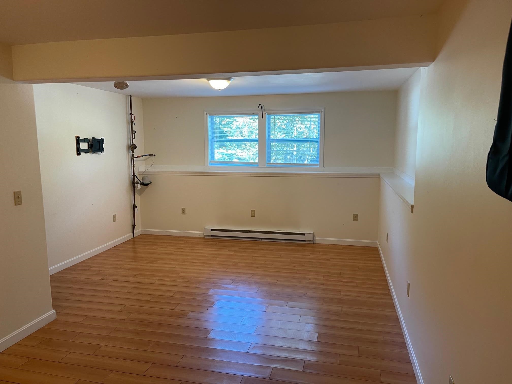 92 Carriage Hill Road Brattleboro, VT 05301 - Photo 8 of 15 Gallery Image 8