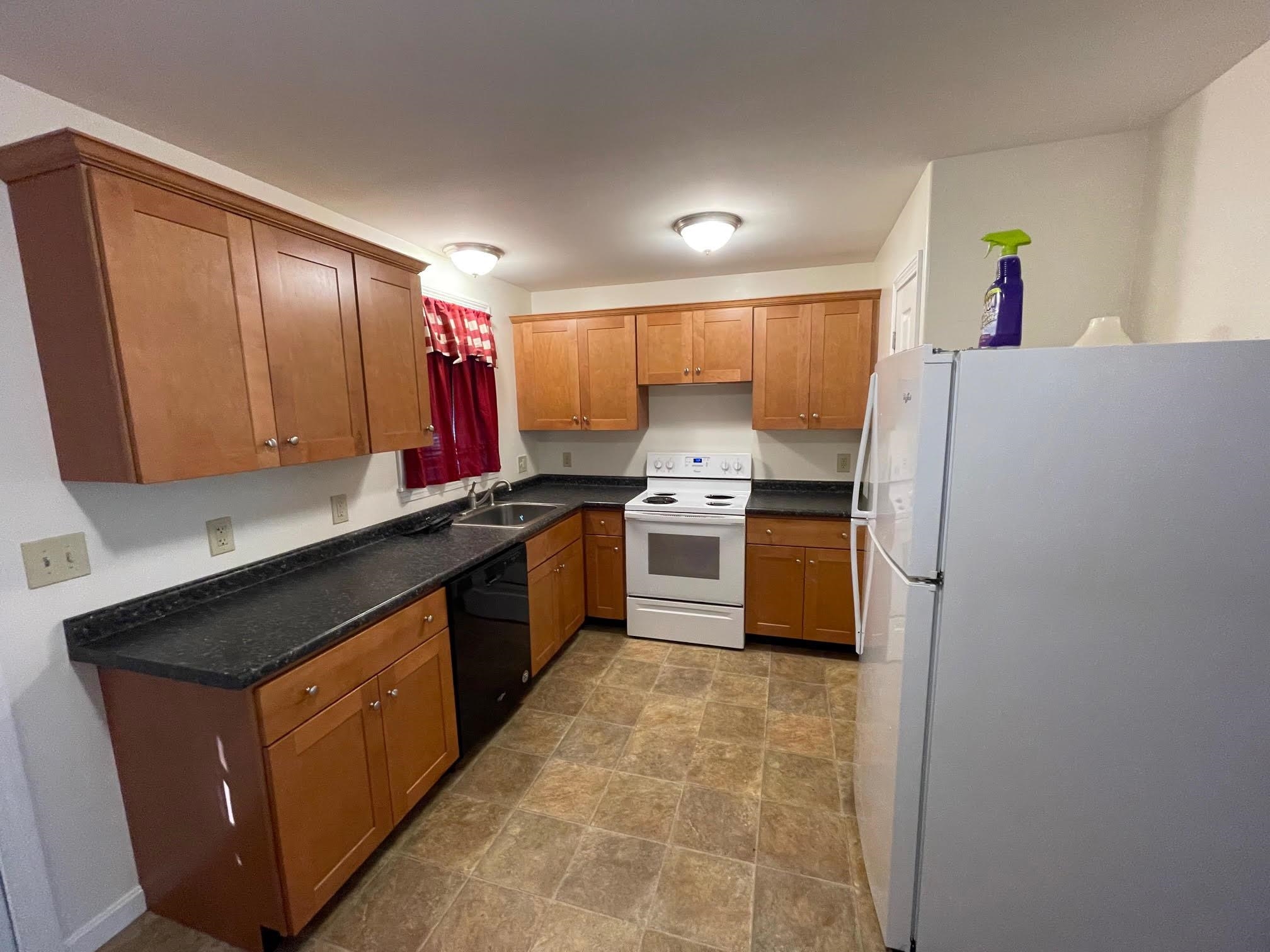 92 Carriage Hill Road Brattleboro, VT 05301 - Photo 10 of 15 Gallery Image 10