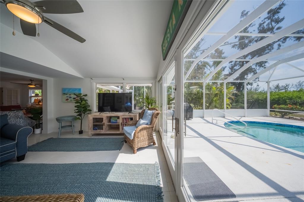 8302 Midnight Pass Road Sarasota, FL 34242 - Photo 73 of 82 Gallery Image 73