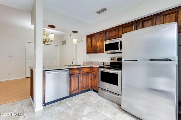 $145,000 | 1304 E Bayou, Unit 6C, Lafayette, LA 70508