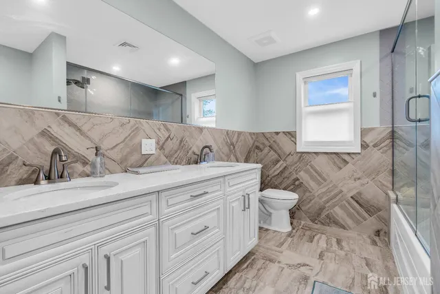 $765,000 | 17 Sadowski Street, East Brunswick, NJ 08816