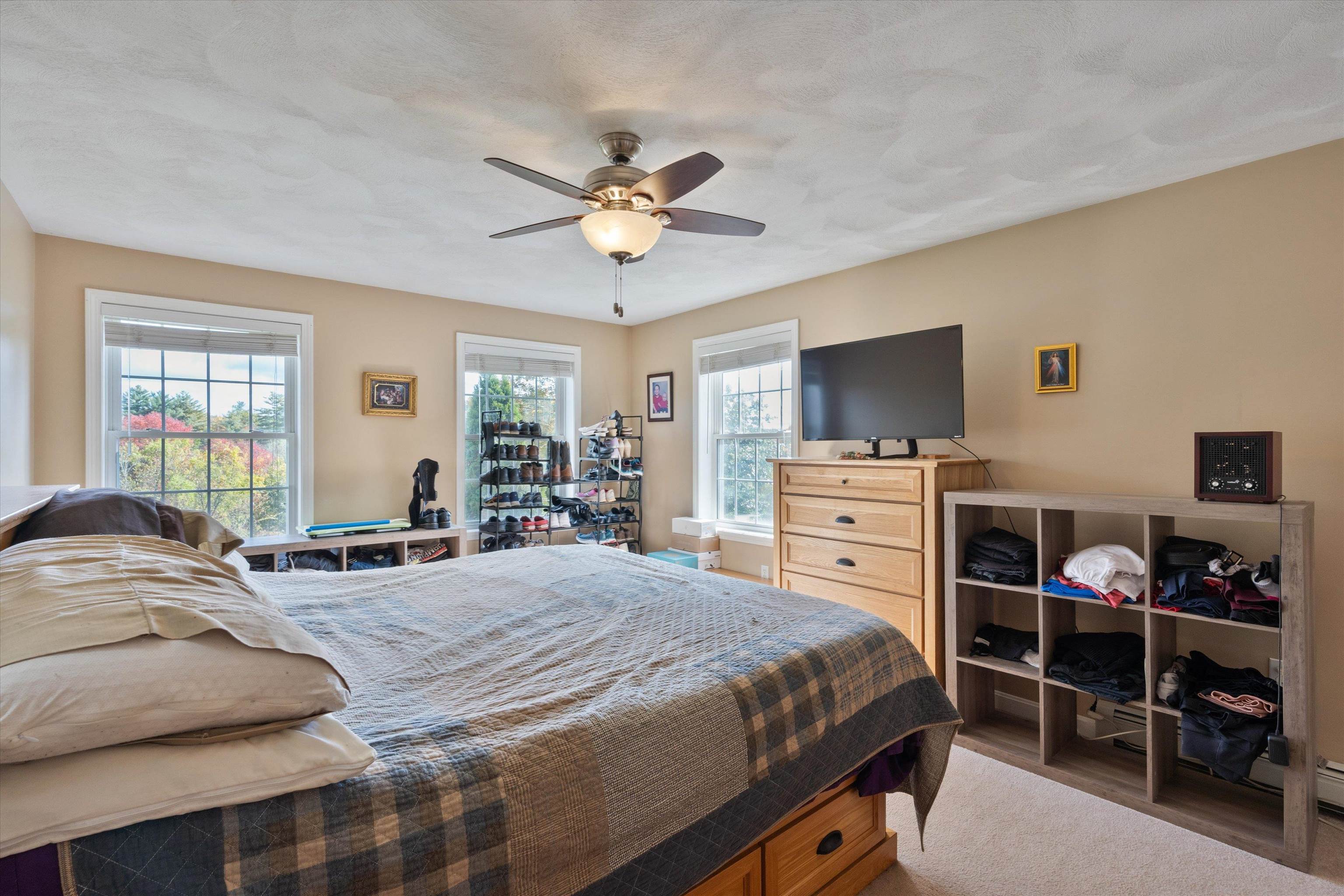 8 Orchard Drive Derry, NH 03038 - Photo 12 of 60