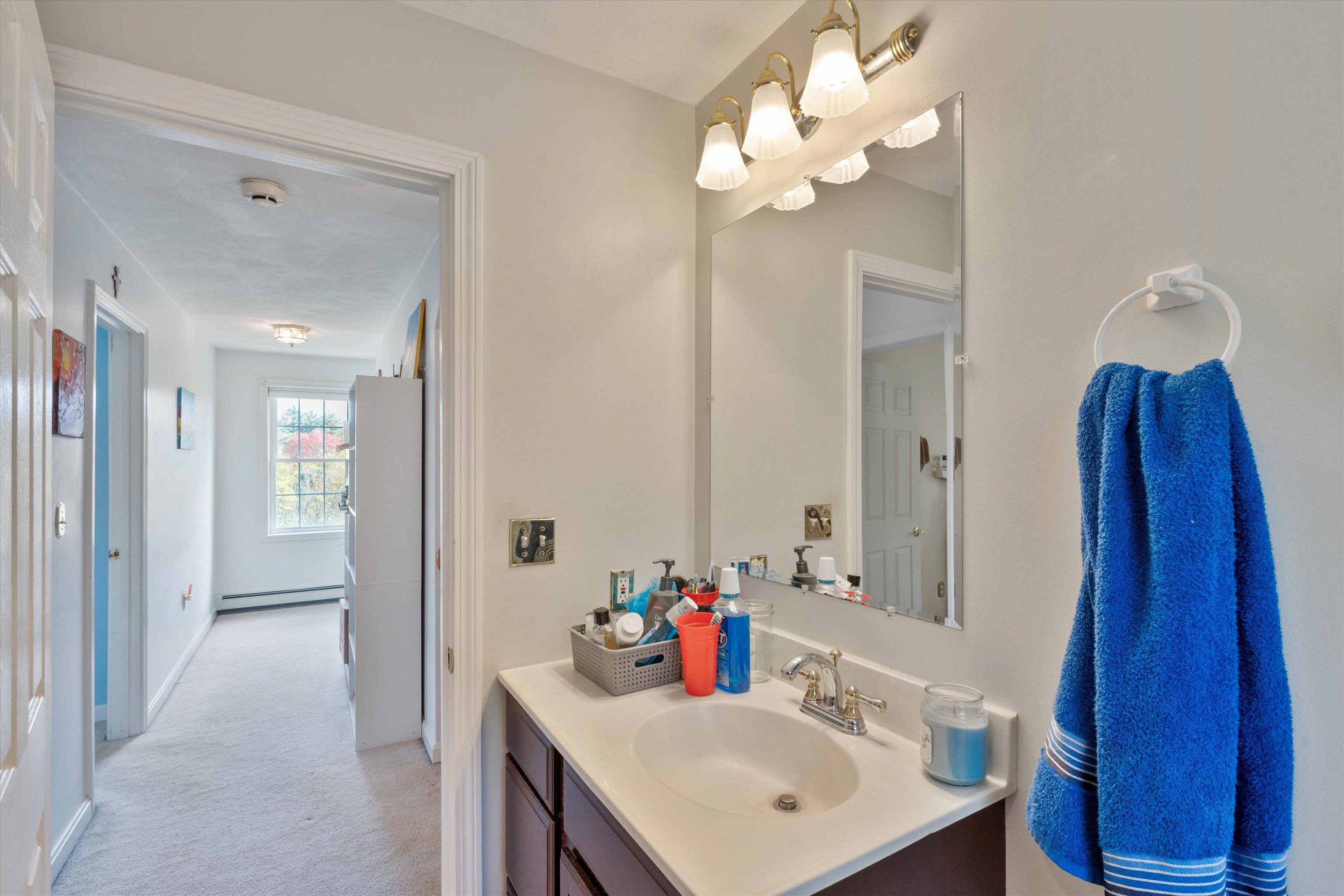 8 Orchard Drive Derry, NH 03038 - Photo 23 of 60