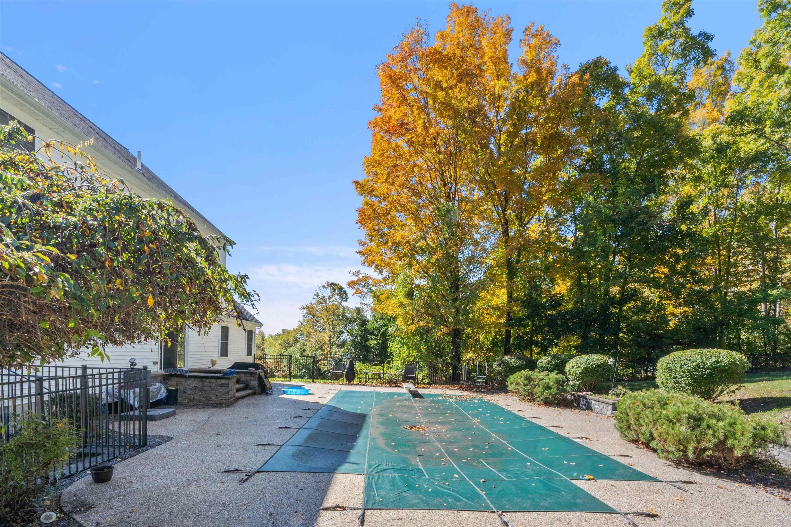 8 Orchard Drive Derry, NH 03038 - Photo 32 of 60