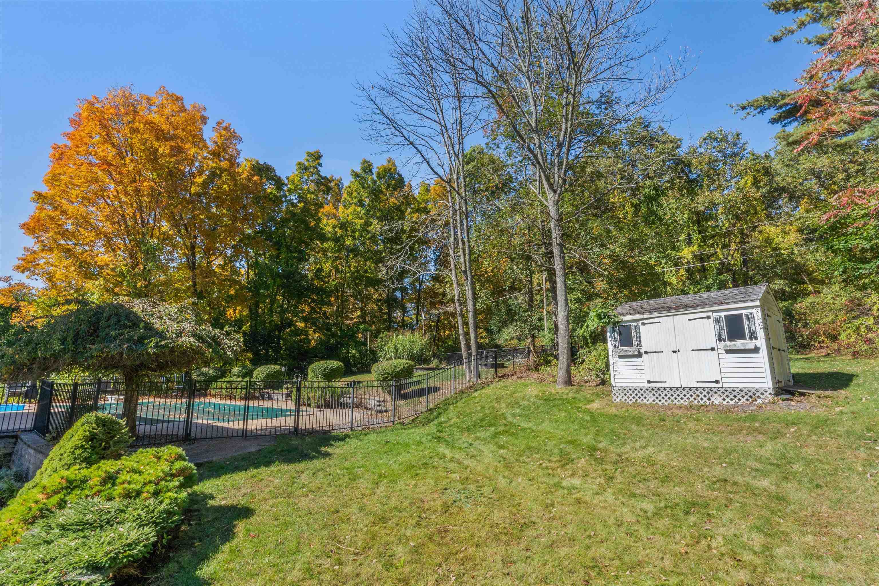 8 Orchard Drive Derry, NH 03038 - Photo 39 of 60