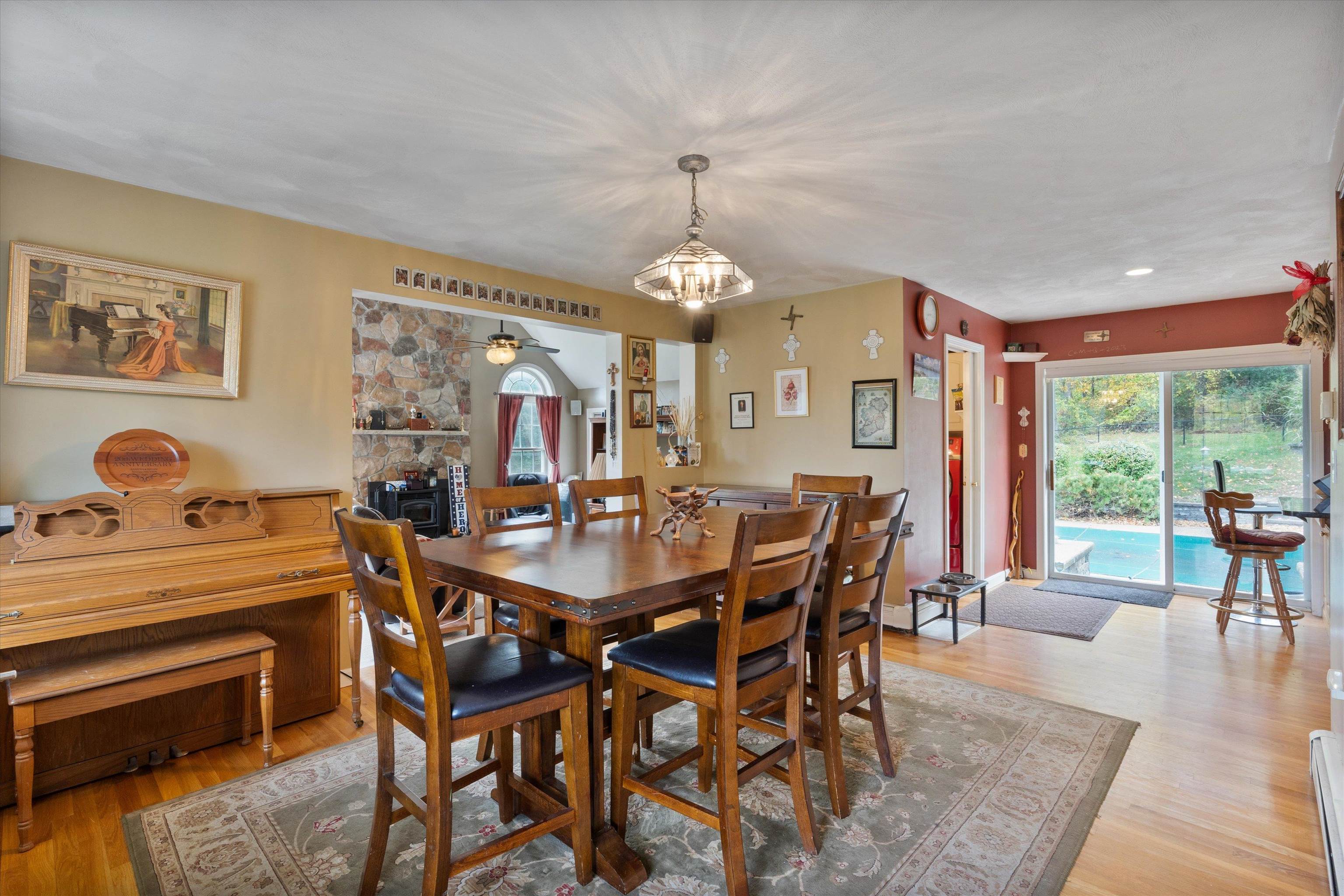 8 Orchard Drive Derry, NH 03038 - Photo 9 of 60