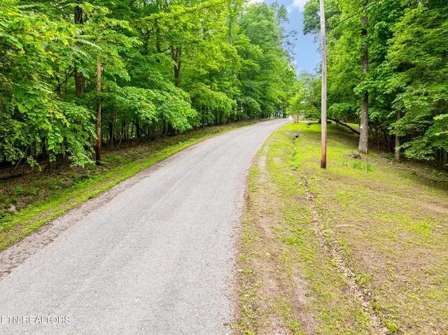 $89,000 | Running Deer Trail, Caryville, TN 37714