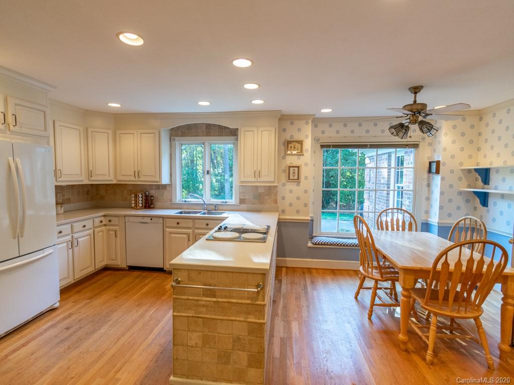 2800 Plantation Road Charlotte, NC 28270 - Photo 14 of 48 Gallery Image 14