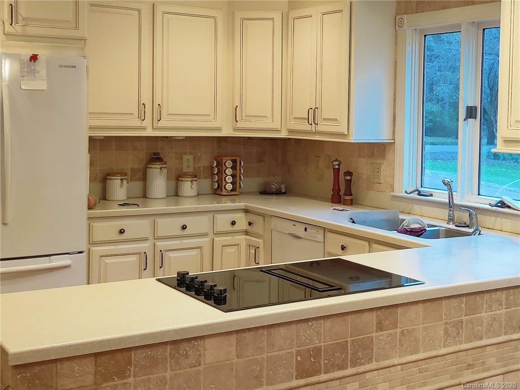 2800 Plantation Road Charlotte, NC 28270 - Photo 15 of 48 Gallery Image 15