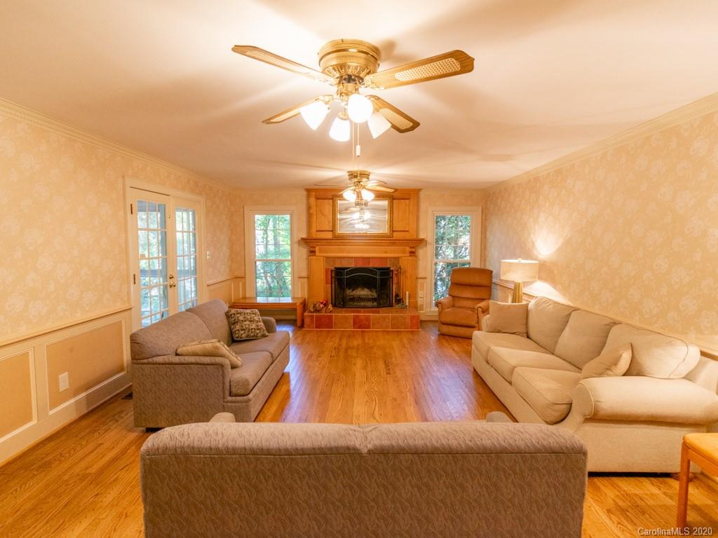 2800 Plantation Road Charlotte, NC 28270 - Photo 18 of 48 Gallery Image 18
