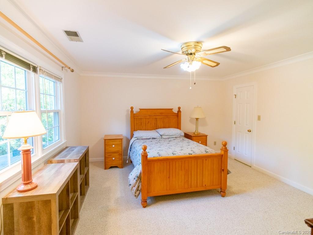 2800 Plantation Road Charlotte, NC 28270 - Photo 28 of 48 Gallery Image 28