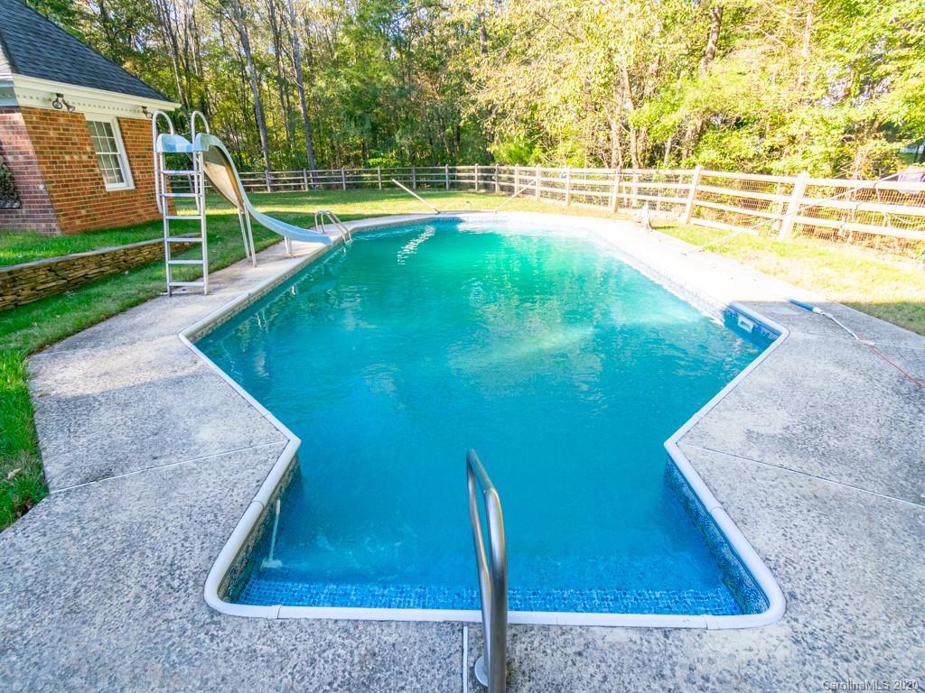 2800 Plantation Road Charlotte, NC 28270 - Photo 44 of 48 Gallery Image 44