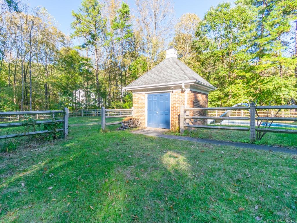 2800 Plantation Road Charlotte, NC 28270 - Photo 45 of 48 Gallery Image 45