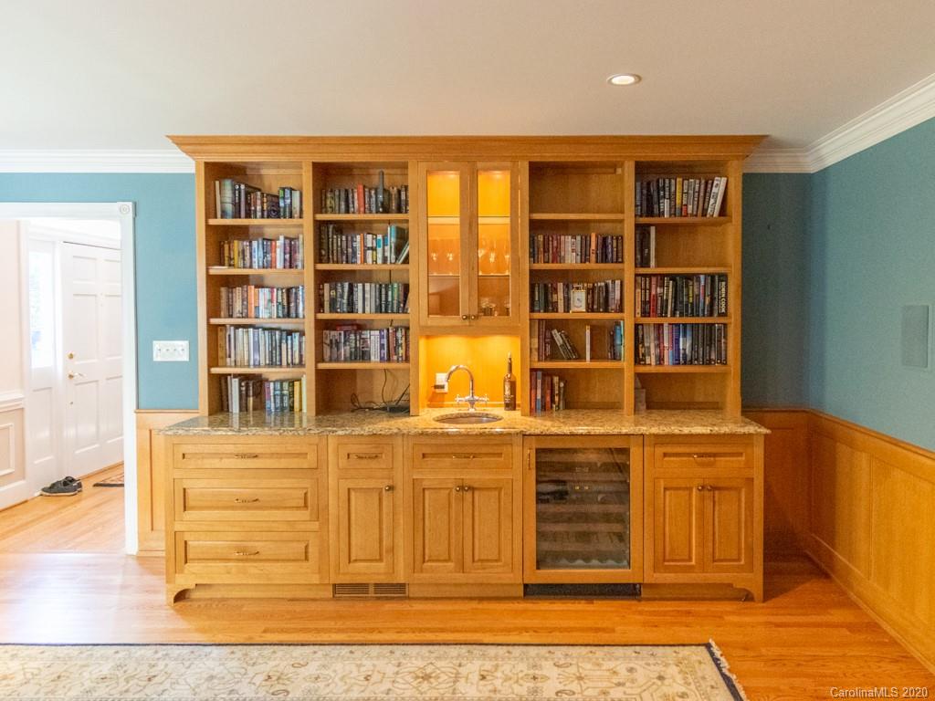 2800 Plantation Road Charlotte, NC 28270 - Photo 10 of 48 Gallery Image 10