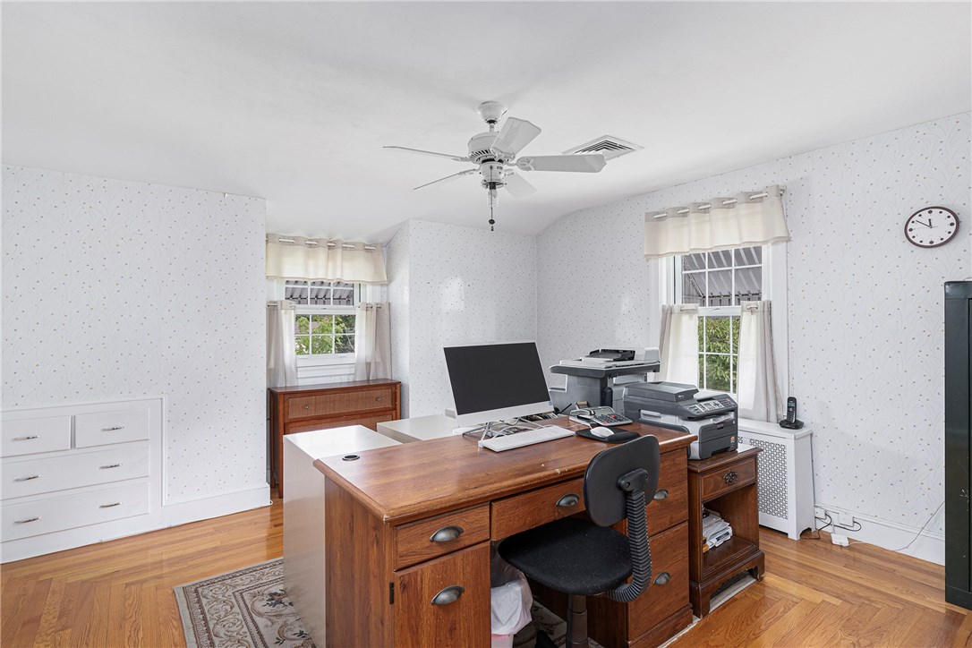 452 River Road Lincoln, RI 02865 - Photo 23 of 50