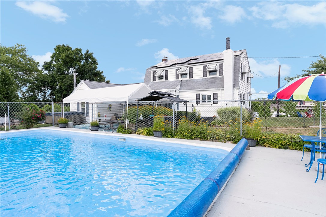 452 River Road Lincoln, RI 02865 - Photo 3 of 50