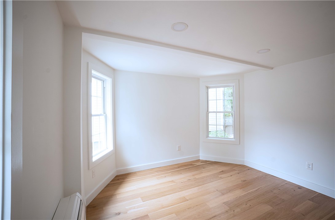 57 Callender Avenue Newport, RI 02840 - Photo 7 of 35