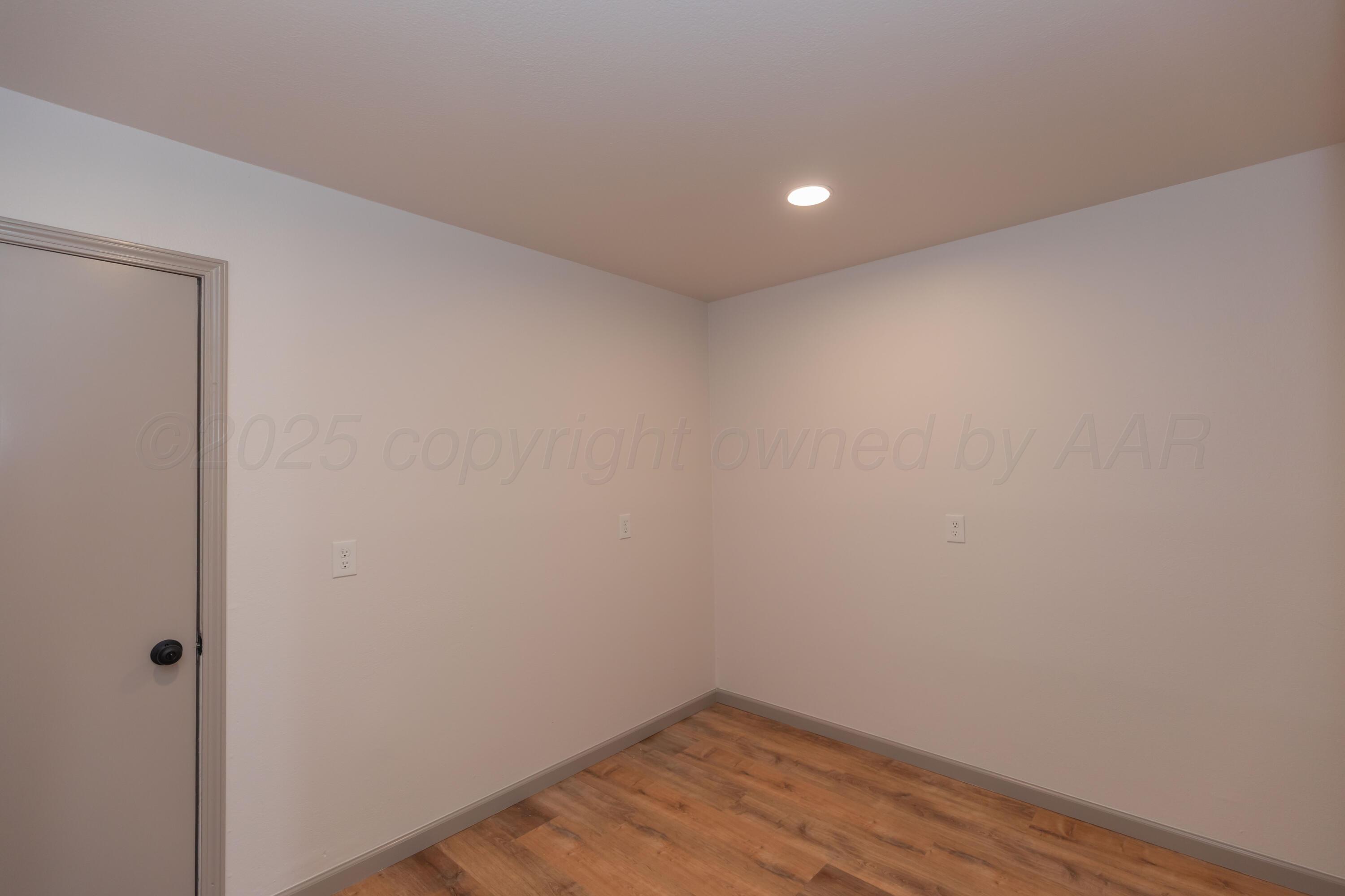 3304 Mockingbird Lane Amarillo, TX 79109 - Photo 40 of 42 UTILITY VIEW 1