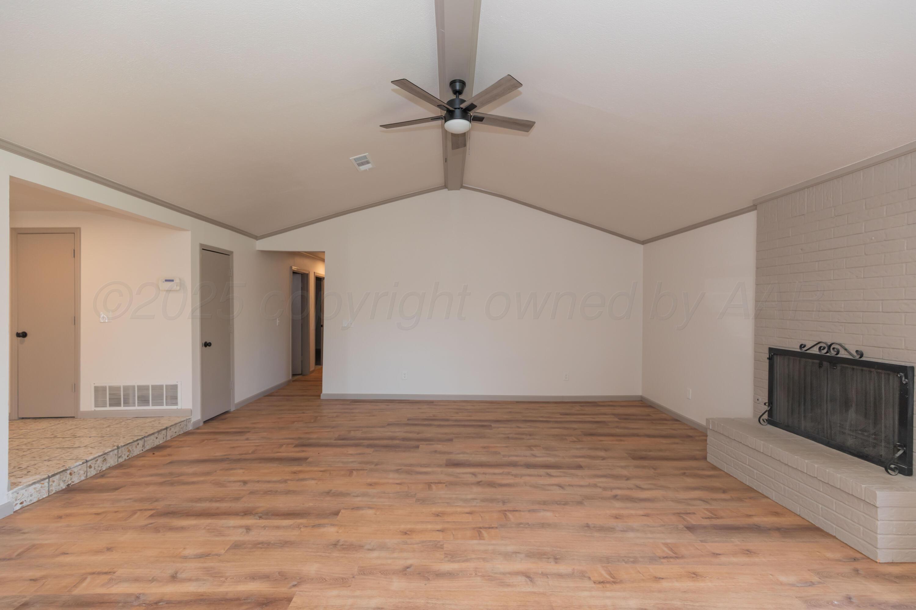 3304 Mockingbird Lane Amarillo, TX 79109 - Photo 8 of 42 LIVING ROOM VIEW 5