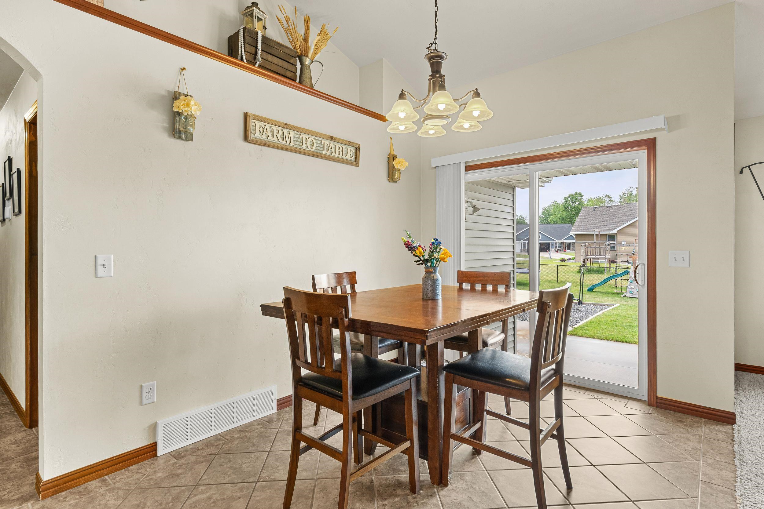 4866 North Wren Drive Appleton, WI 54913 - Photo 11 of 69
