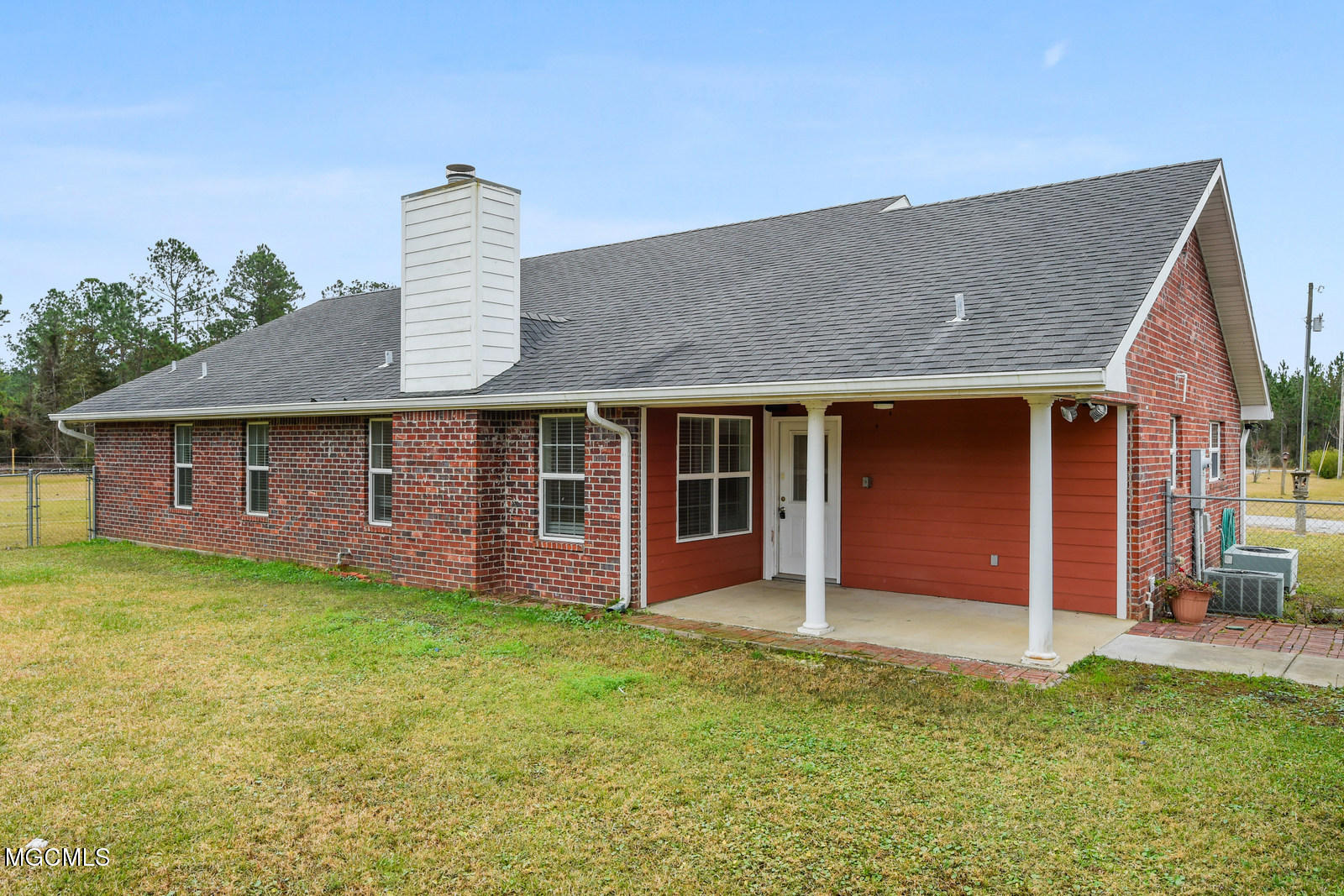 5913 Allen Road Vancleave, MS 39565 - Photo 5 of 26 021_1600x1067_mls_1600x1067