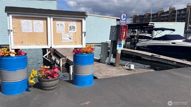 $83,000 | 9050 Seward Park Avenue South, Unit 91, Seattle, WA 98118