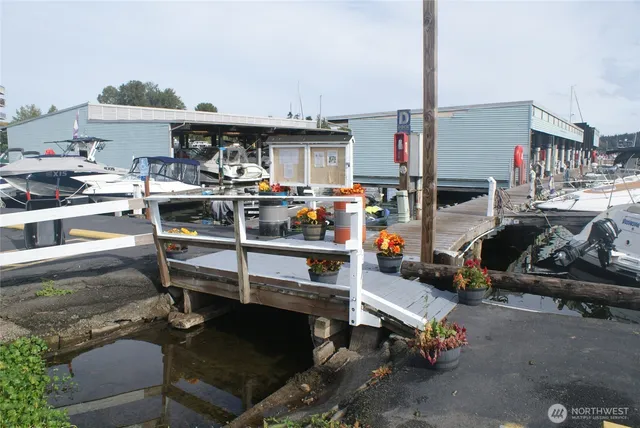 $83,000 | 9050 Seward Park Avenue South, Unit 91, Seattle, WA 98118