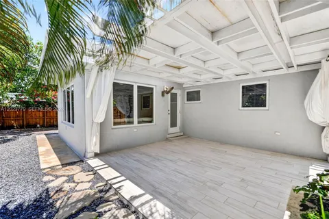$650,000 | 709 Northwest 9th Court, Hallandale Beach, FL 33009