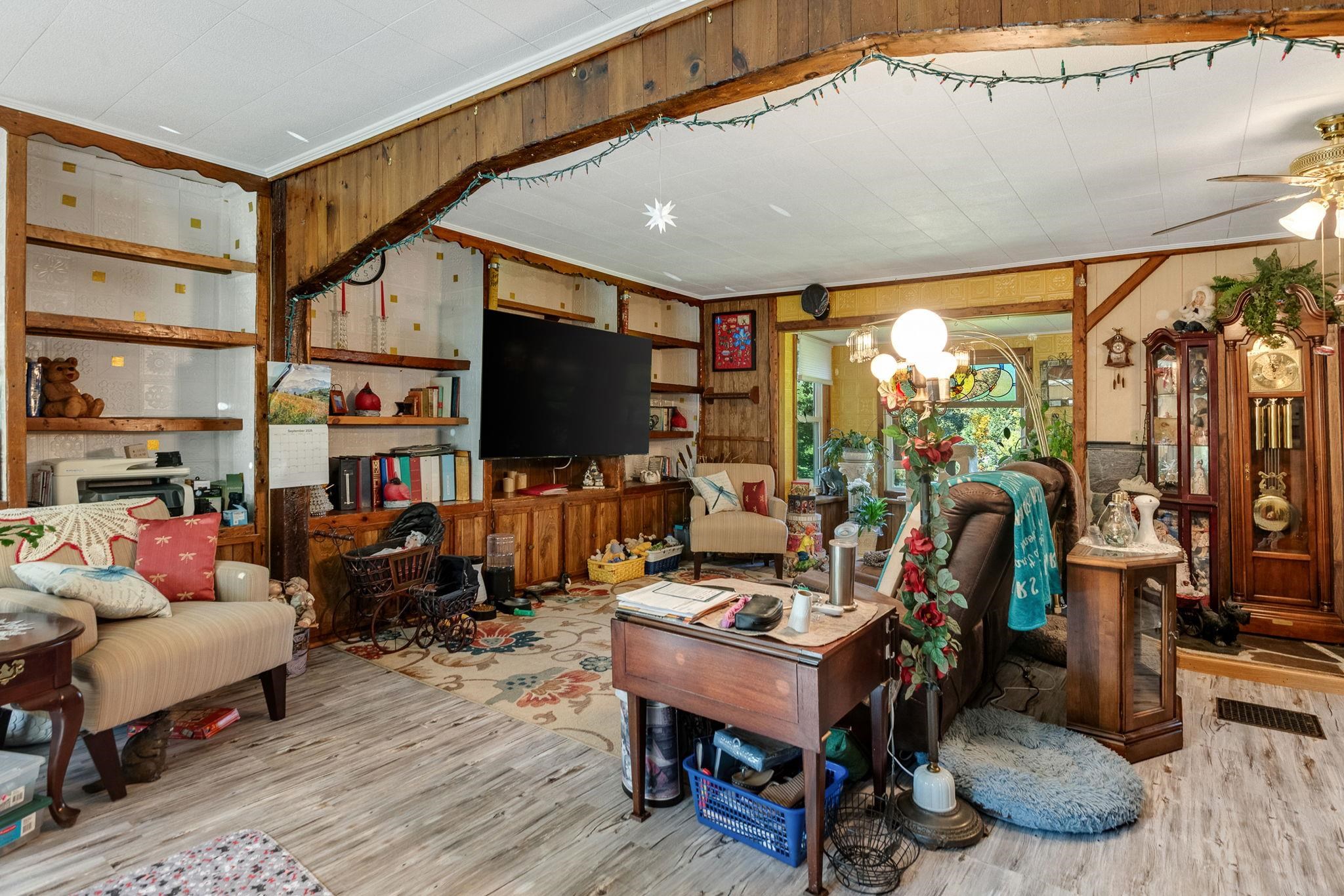 3081 Perry Hill Road Waterbury, VT 05676 - Photo 11 of 49 Gallery Image 11