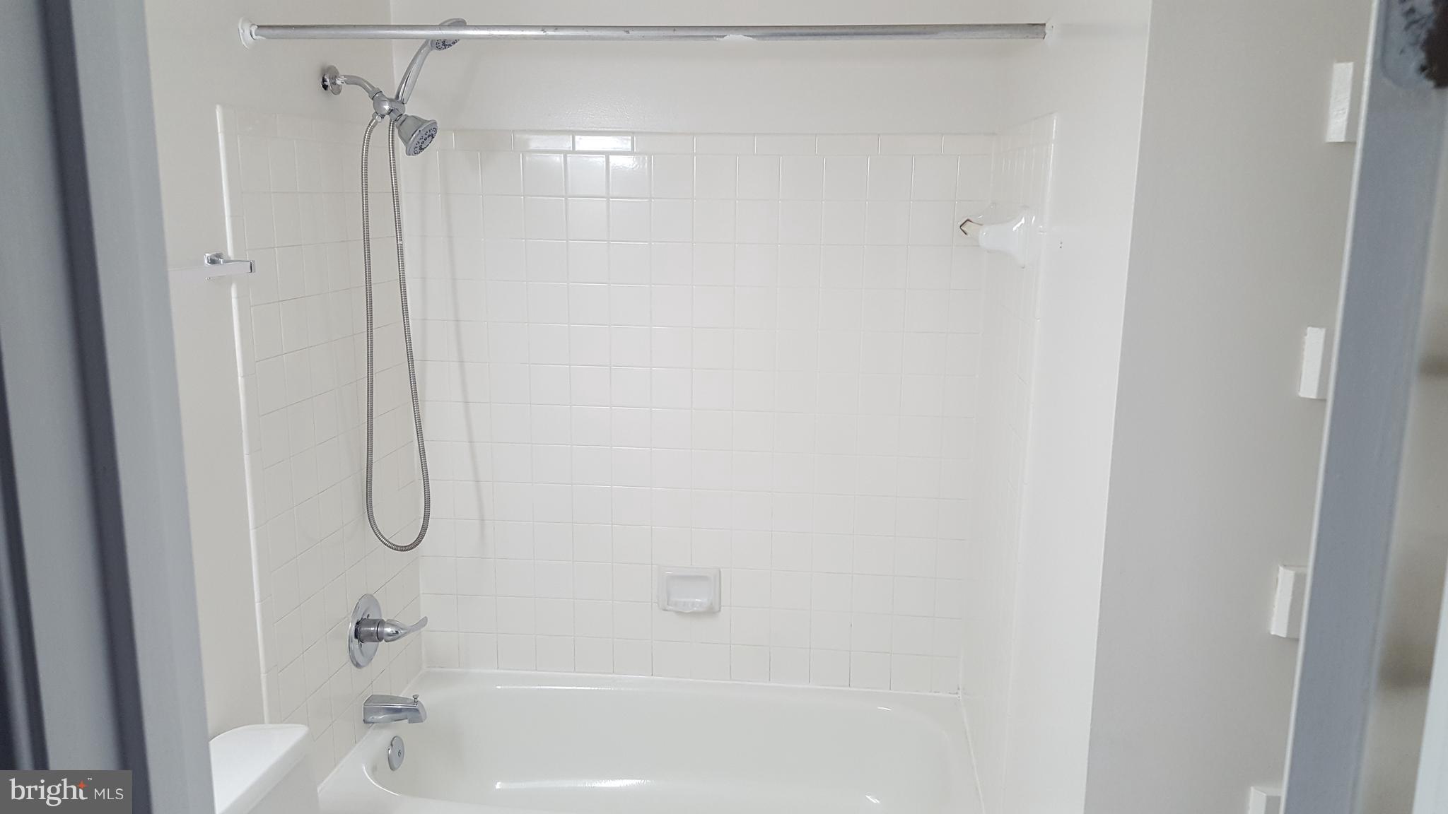 2700 Hunters Gate Terrace Silver Spring, MD 20904 - Photo 12 of 20 Bath