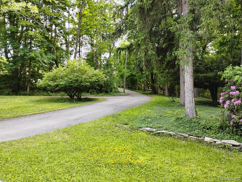 28680 West 12 Mile Road Farmington Hills, MI 48334 - Photo 4 of 27