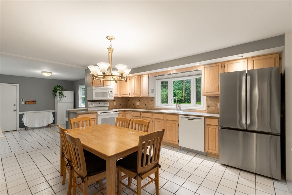 1 Dawes Road Lexington, MA 02421 - Photo 4 of 38