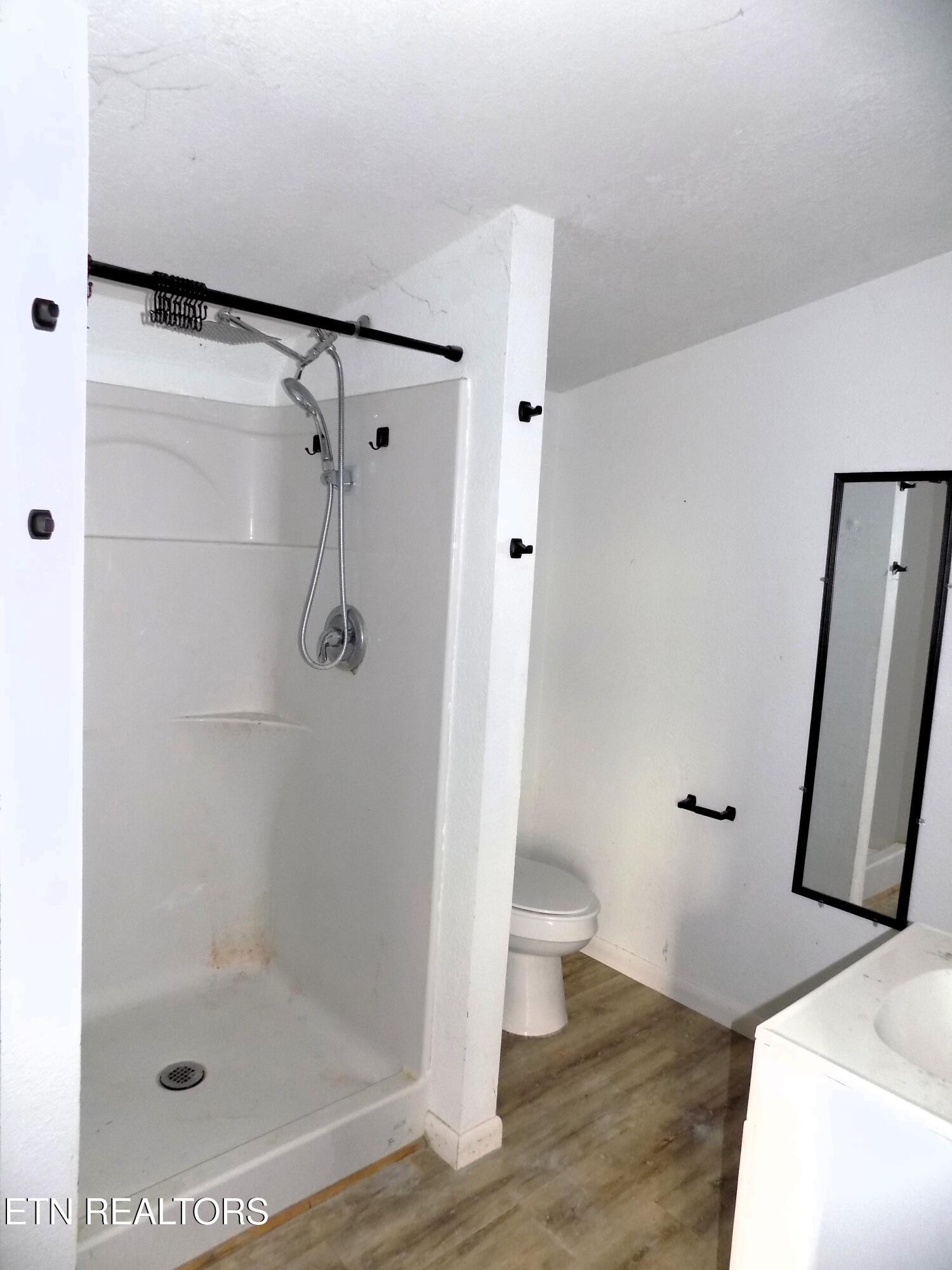 2139 Fraker Road Jefferson City, TN 37760 - Photo 12 of 32 Master Bathroom