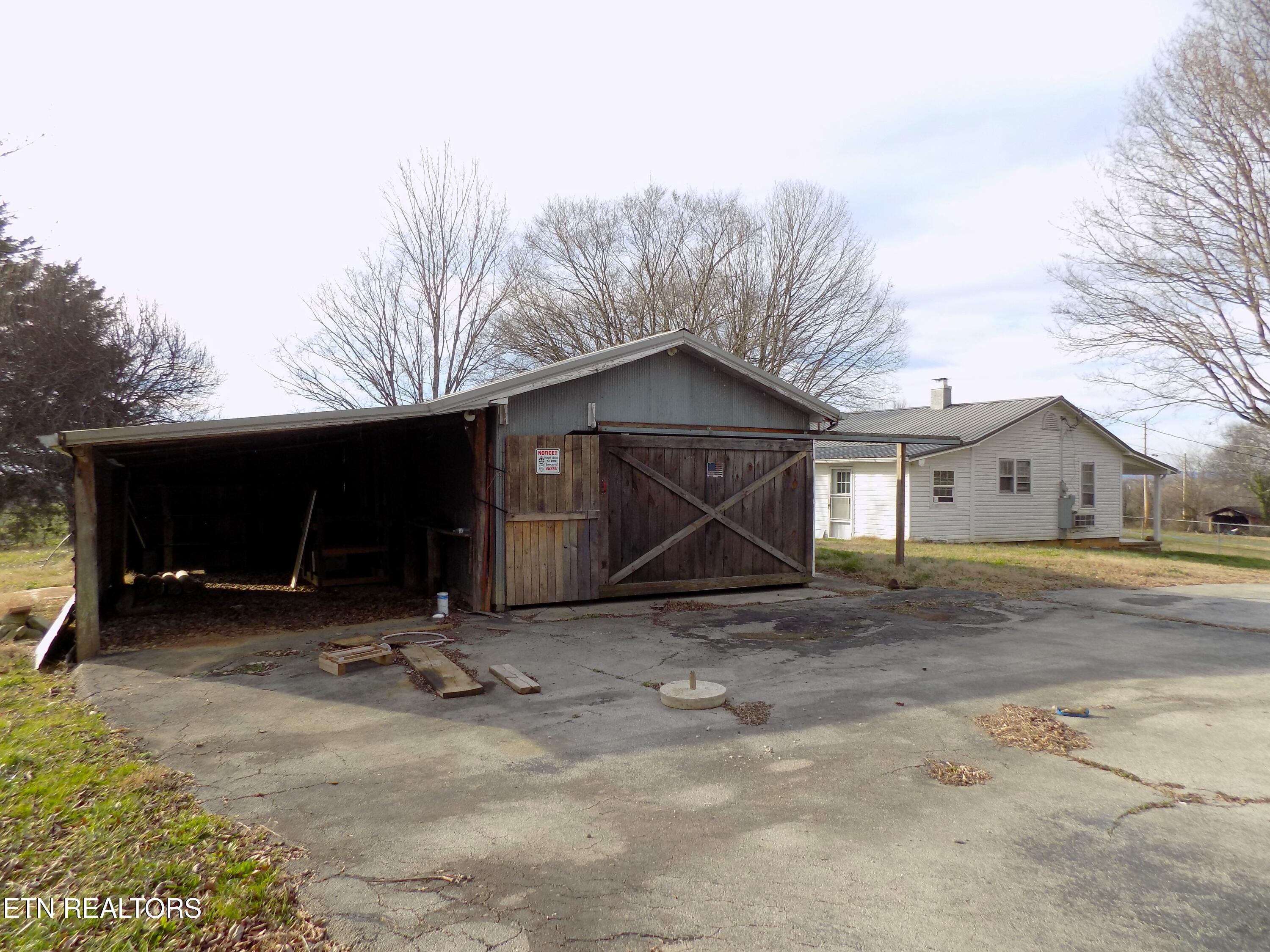 2139 Fraker Road Jefferson City, TN 37760 - Photo 3 of 32 Detached Garage