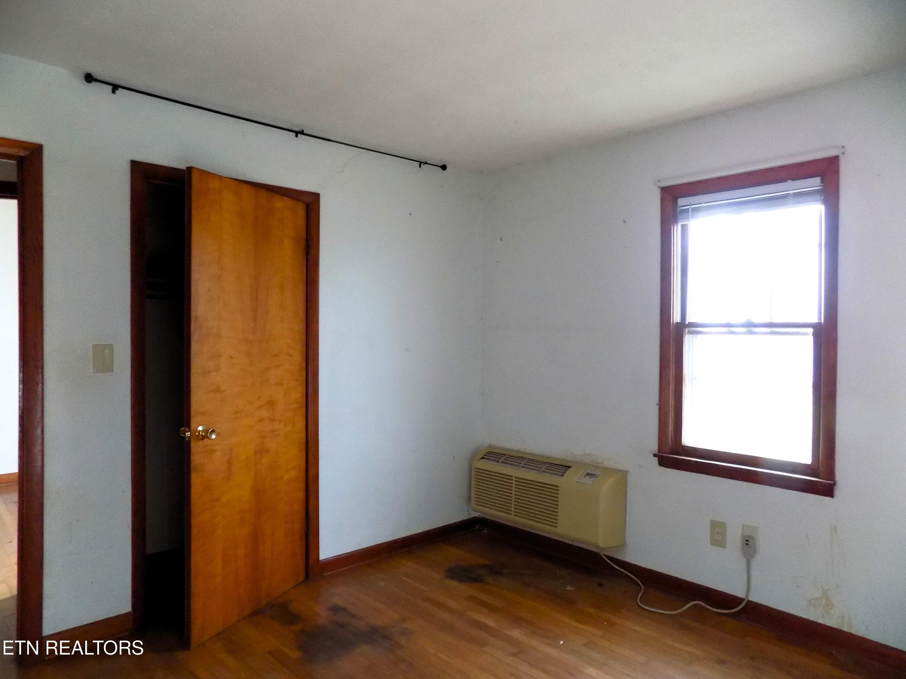 2139 Fraker Road Jefferson City, TN 37760 - Photo 10 of 32 Master Bedroom