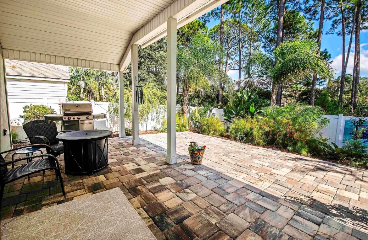 249 Lost Lake Drive St. Augustine, FL 32086 - Photo 11 of 22 a view of patio with couple of couch