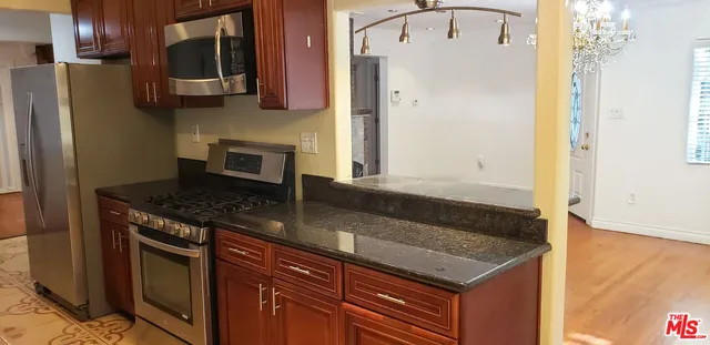 $4,700 | 7544 Flight Avenue, Los Angeles, CA 90045