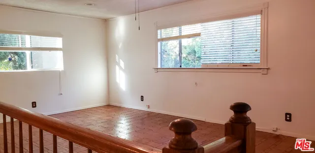 $4,700 | 7544 Flight Avenue, Los Angeles, CA 90045