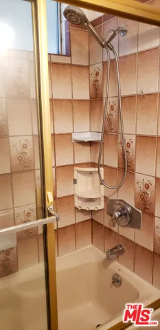 $4,700 | 7544 Flight Avenue, Los Angeles, CA 90045