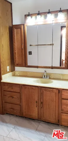 $4,700 | 7544 Flight Avenue, Los Angeles, CA 90045