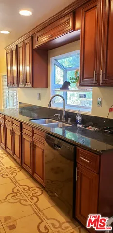 $4,700 | 7544 Flight Avenue, Los Angeles, CA 90045