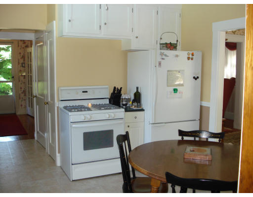 36 Marianne Road Waltham, MA 02452 - Photo 15 of 25 Gallery Image 15