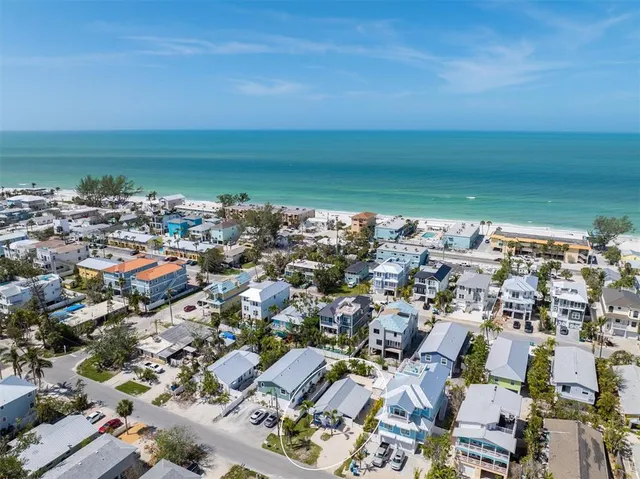 $998,900 | 2408 Avenue B, Bradenton Beach, FL 34217