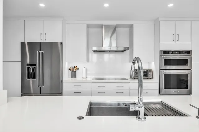 $1,199,000 | 100 Southeast 5th Avenue, Unit 302, Boca Raton, FL 33432